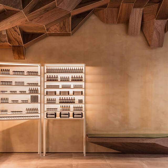 Banniere superieure sur la philosophie du design d'Aesop